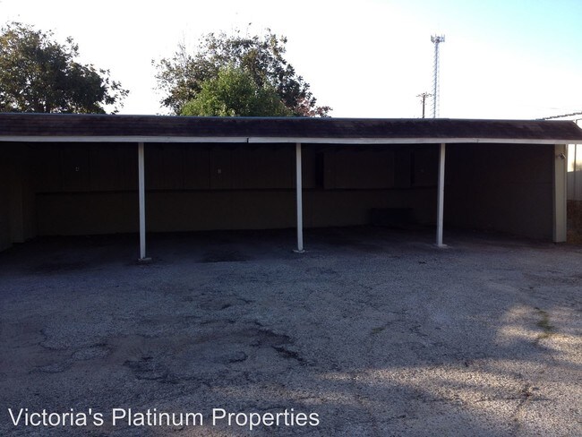 Building Photo - 1503 E Virginia Ave