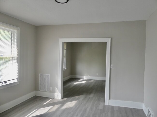 Foto del edificio - 5440 Milford St