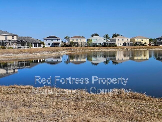 Building Photo - 1556 Scarlett Ave