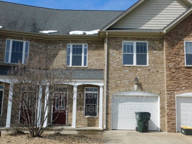 Building Photo - 22 Enchanted View Cir