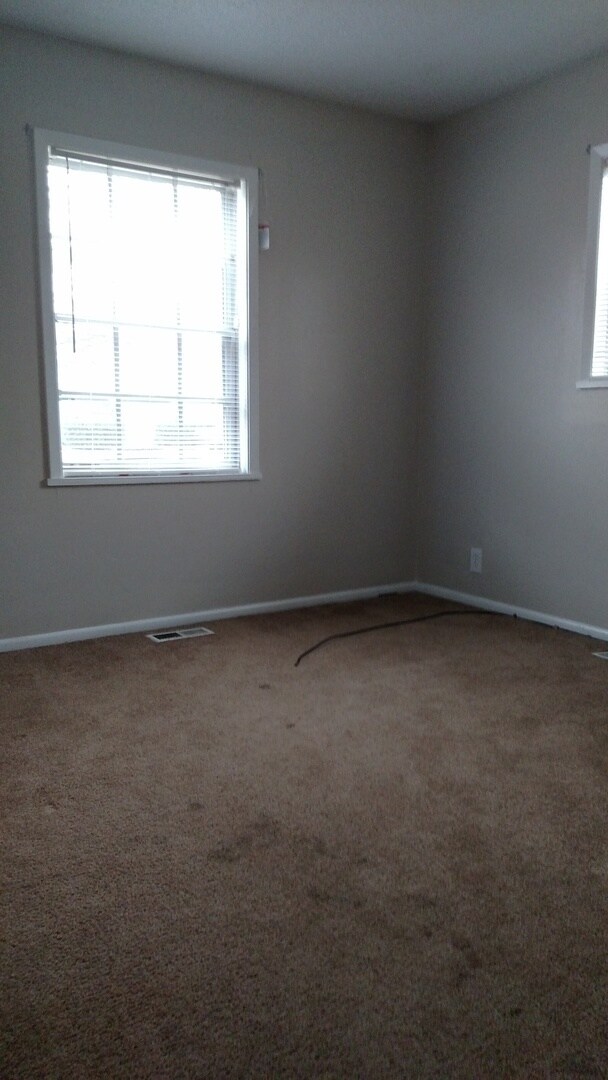 Building Photo - 9525 Booth Ave