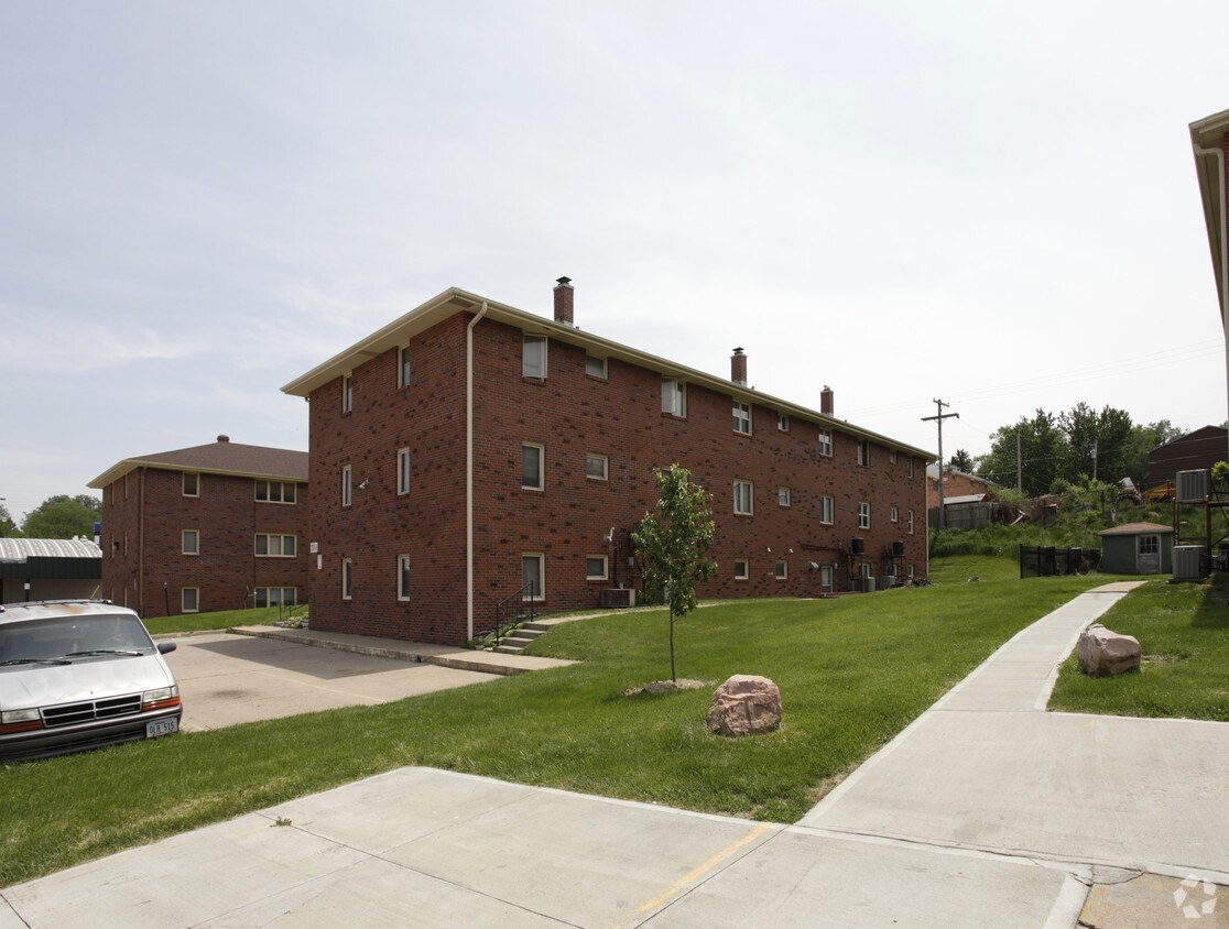 7307 Decatur St, Omaha, NE 68114 Apartments in Omaha, NE