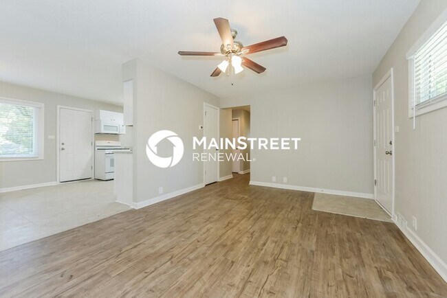 Foto del edificio - 3 Bedroom Pet-Friendly Home in Kansas City...