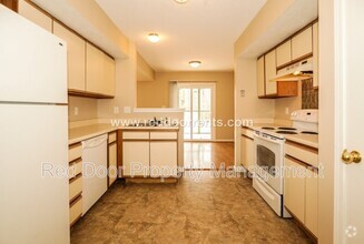 Building Photo - 10857 Cedar Pine Dr