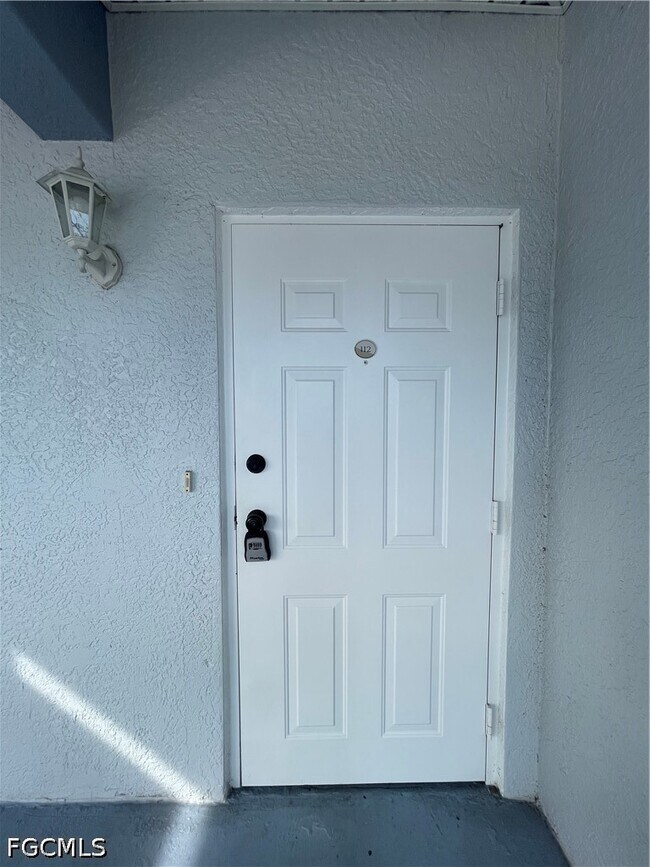Foto del edificio - 8555 Bernwood Cove Loop