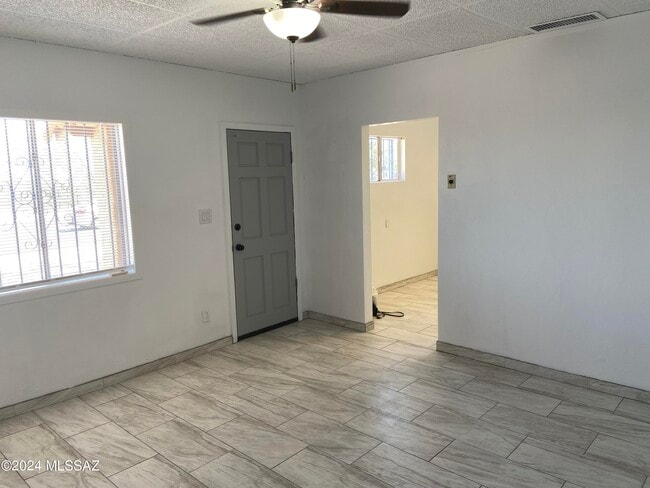 Building Photo - 432 E Ajo Way