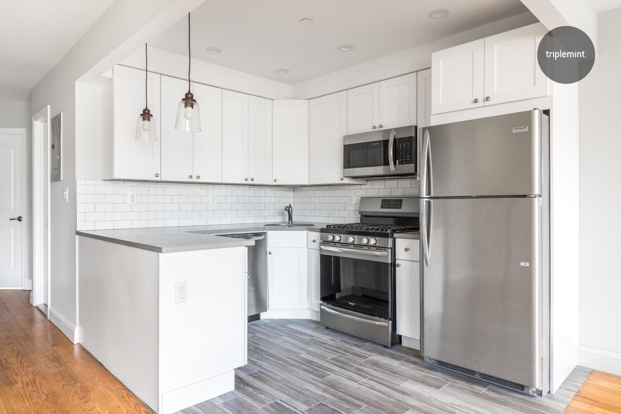 Building Photo - 31-31 37th Street