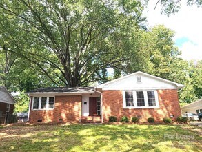 Building Photo - 5511 Wedgewood Dr