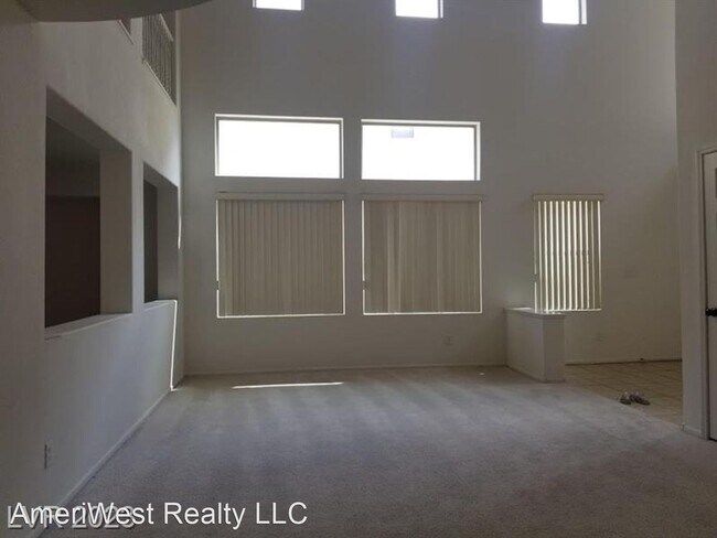 Building Photo - 3 br, 2.5 bath House - 5516 Spruce Hill ct