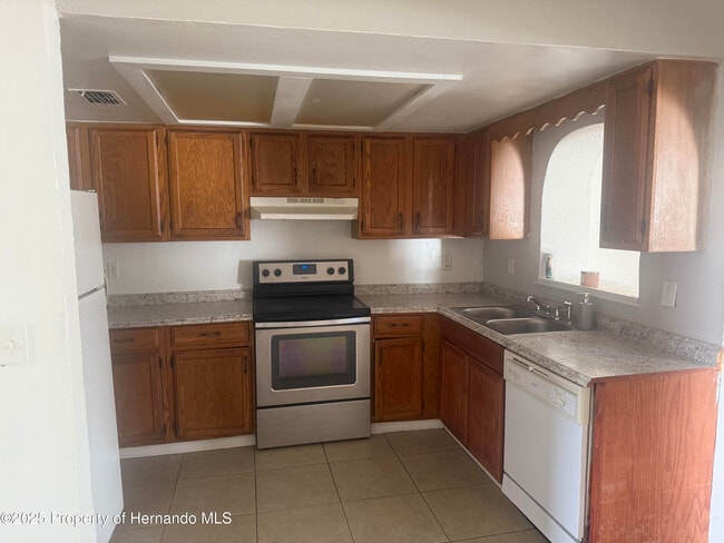 Foto del edificio - 5331 Pierpoint Ave