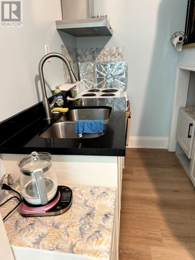 Building Photo - 33 Luzon Ave