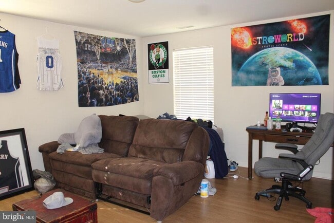 Building Photo - 107 Ellis St