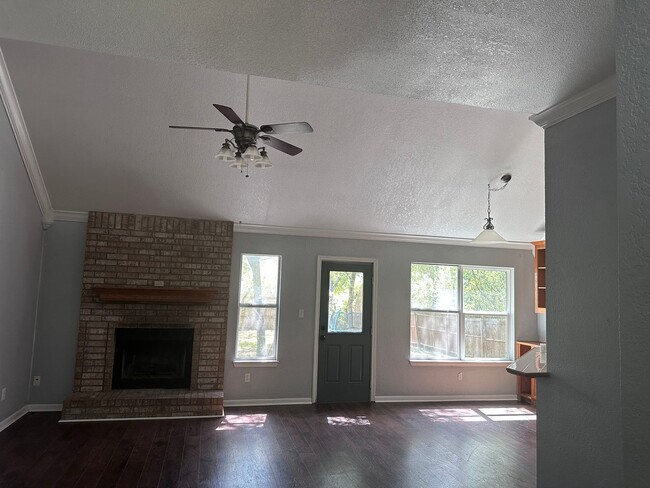 Foto del edificio - 734 Benchmark Trail