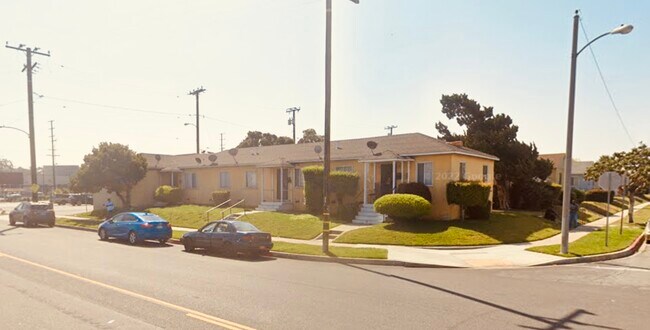 Foto del edificio - 1820 W 108th St