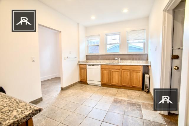 Foto del edificio - 3 bedroom in Brighton MA 02135