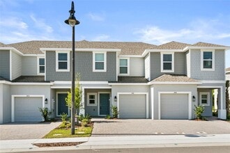 Building Photo - 2476 Penguin Blvd