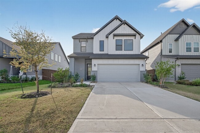 Building Photo - 16915 Chapel Knox Dr