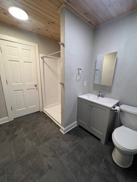 Baño - 186 E Winter St