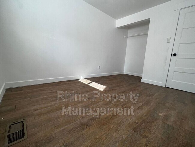 Building Photo - 548 N Redwood Rd