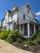 Building Photo - 1858 Guernsey Ave