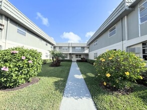 Building Photo - 284 Flanders F