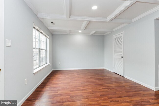 Foto del edificio - 9491 Linden Leaf Ct