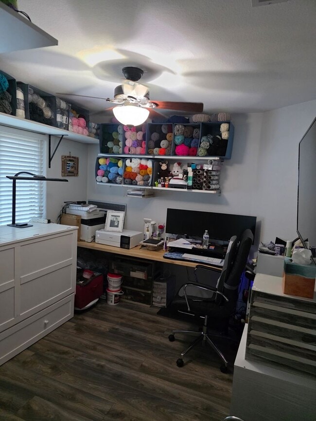 Building Photo - This Home Is Loaded!