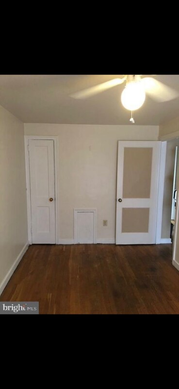 Building Photo - 2453 Berryhill St