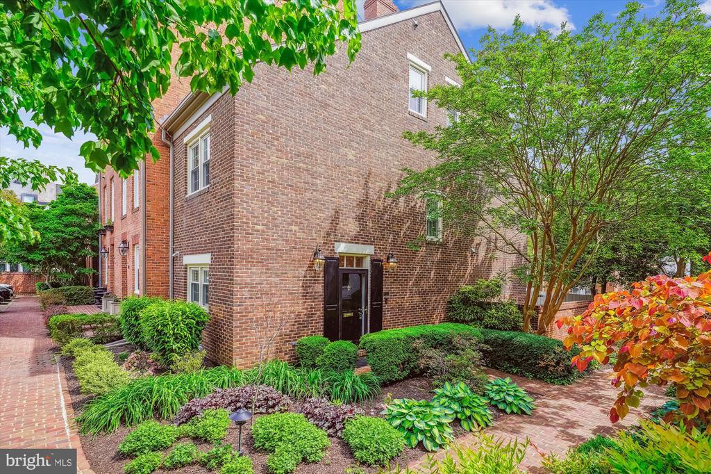 Foto principal - 1158 N Pitt St