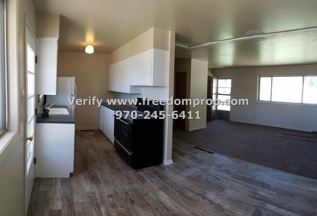Building Photo - 2015 Gunnison Ave