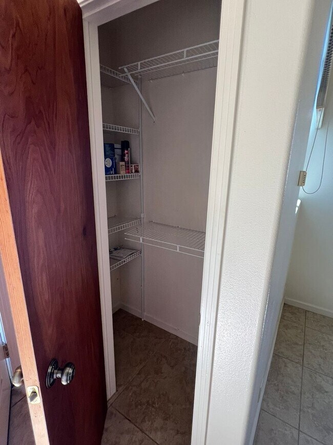 Building Photo - LSSCH780