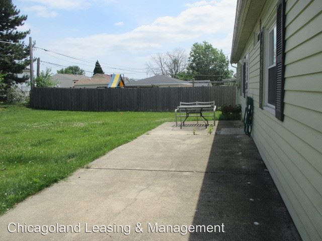 Building Photo - 310 Haller Ave