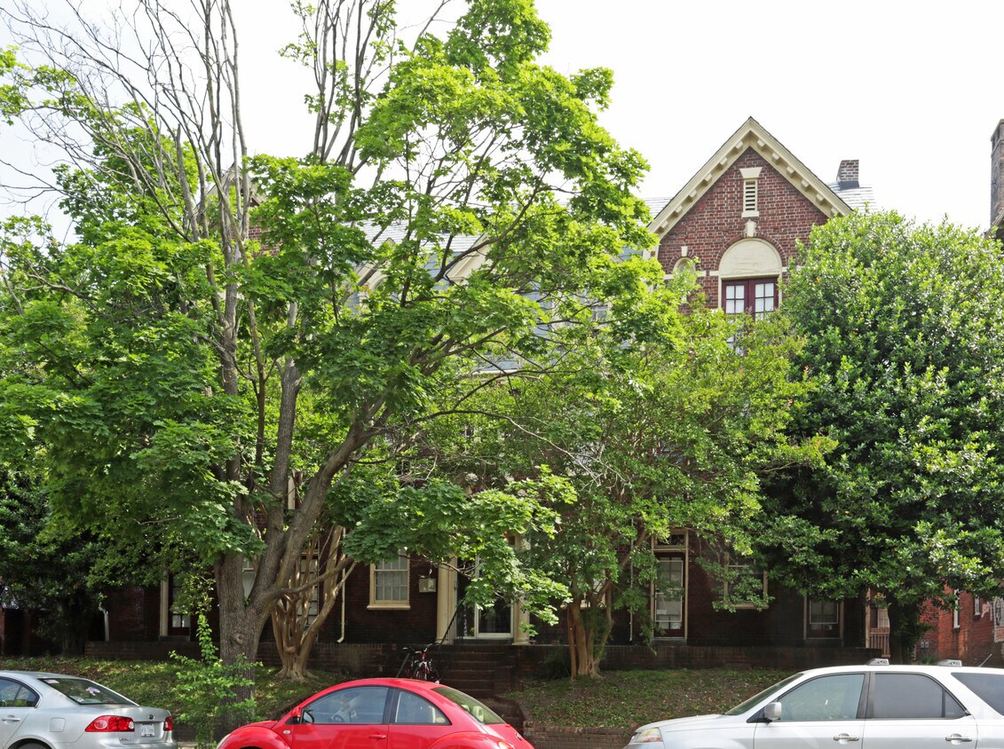 Building Photo - 1128 W Grace St