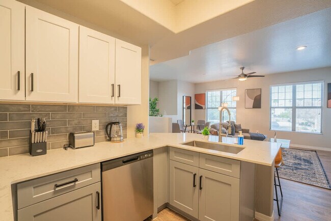 Foto del edificio - 10 W Minnezona Ave