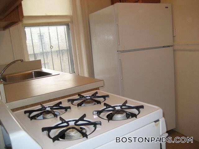 Building Photo - 137 Park Dr