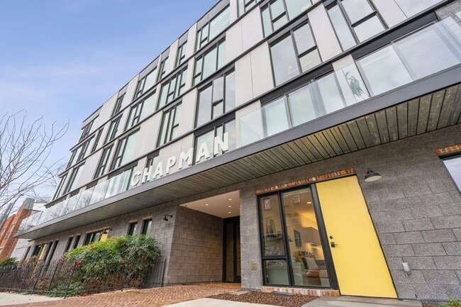 Building Photo - Modern Condo Living in Shaw