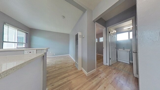 Building Photo - 2318 San Juan Ave