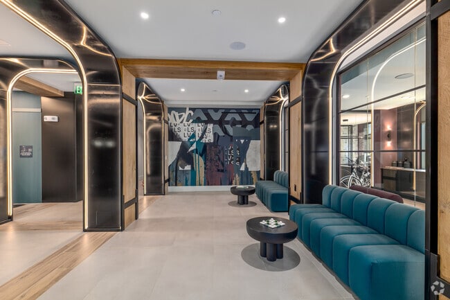 Lobby Photo - Levels at LoSo