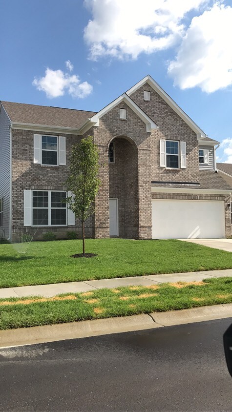 Building Photo - 2221 Creek Bank Dr