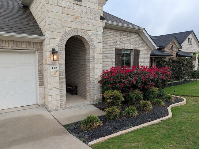 Foto del edificio - 125 Whistling Willow Dr