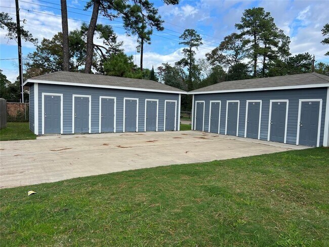 Building Photo - 22941 Birnam Wood Blvd