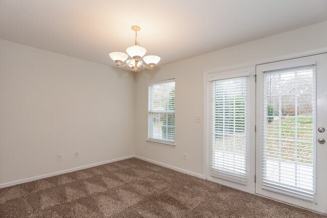 Foto del edificio - 6846 Squirrels Foot Ct