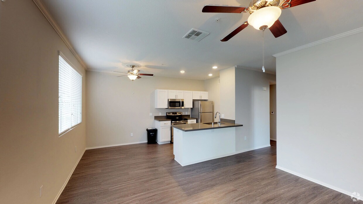 Photo - Colonnade Apartments