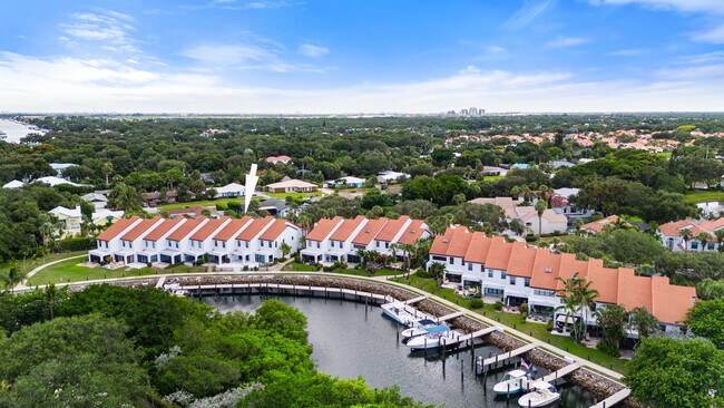Foto del edificio - 2280 Treasure Isle Dr