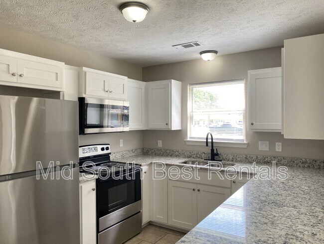 Building Photo - 312 Bellewood Ln