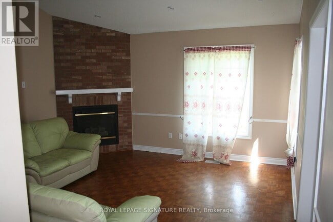 Building Photo - 2872 Castlebridge Dr