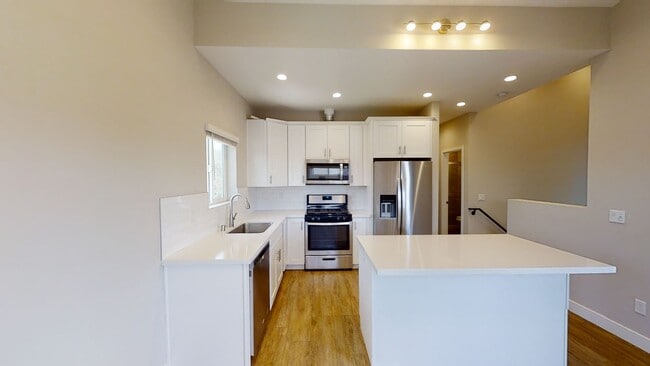 Foto del edificio - 4BD/2BA w Large Deck!
