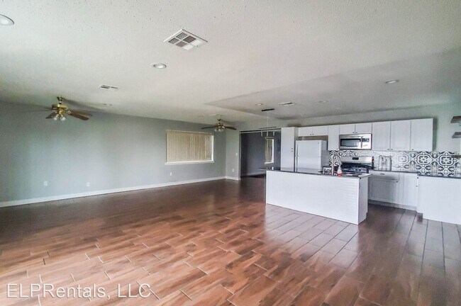 Building Photo - 3 br, 2 bath House - 5132 Round Rock Drive