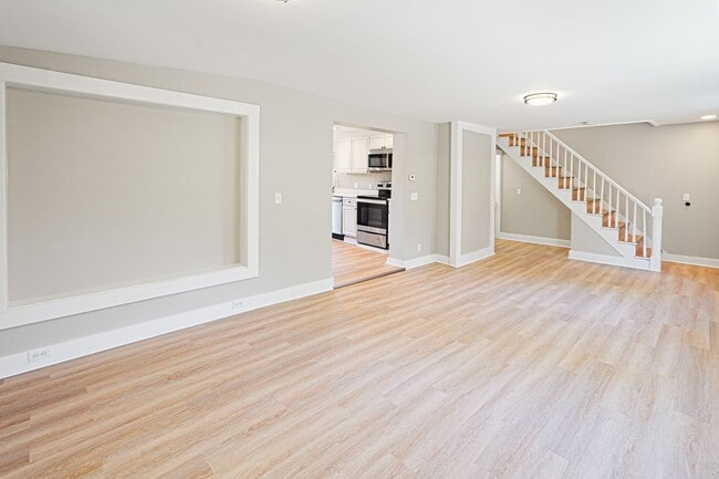 Photo - 621 Main St Apartment