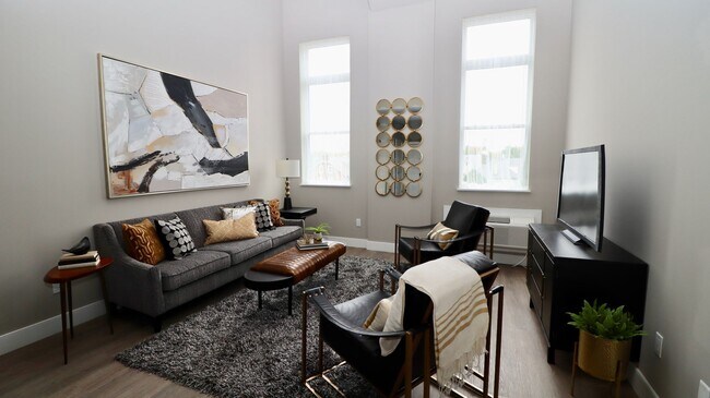 Building Photo - Brand-New, High-End Apartment on South Sid...